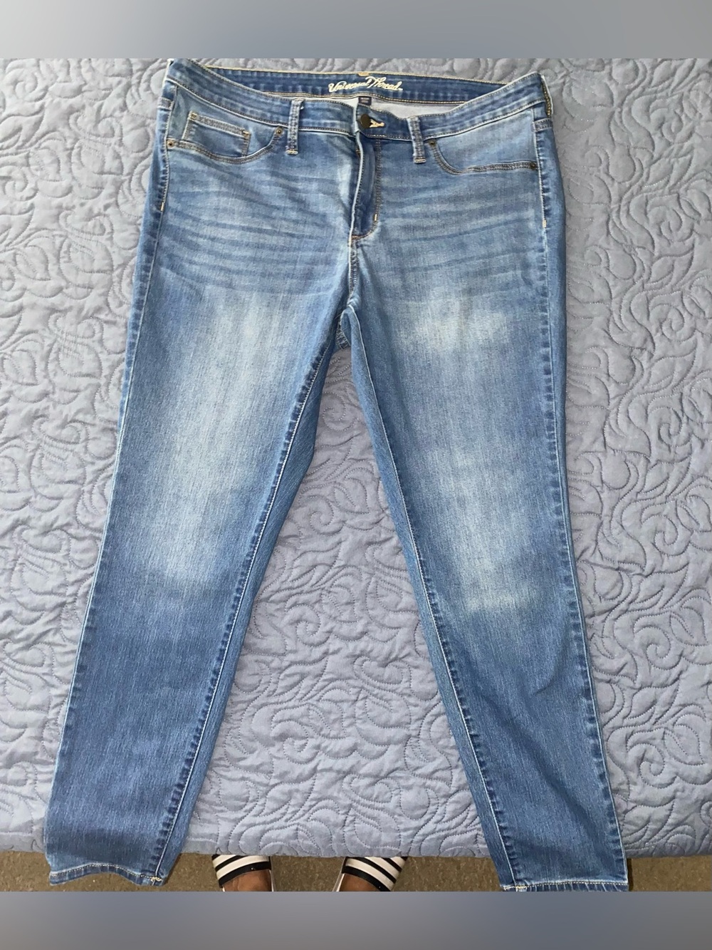 Universal Thread Mid-rise Jeans